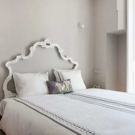 Apartment Alfama Sophisticate Flat With Balconies 2bedrs 2baths & Ac In 19th Century Building Historic Center Lisbon