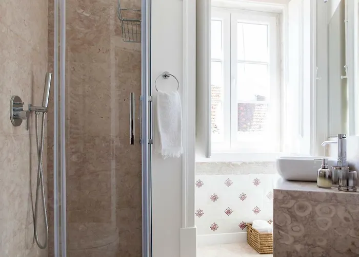 Alfama Sophisticate Flat With Balconies 2bedrs 2baths & Ac In 19th Century Building Historic Center Lisboa