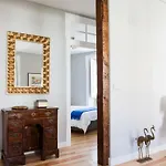 アパート Alfama Sophisticate Flat With Balconies 2bedrs 2baths & Ac In 19th Century Building Historic Center リスボン